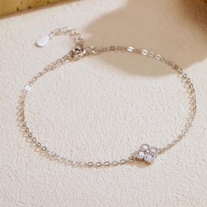 Dainty 4 Leaf Clover Bracelet – Sterling Silver Lucky Charm | Cute, Fancy, Dressy Jewelry Gift for Her, Minimalist Clover Bracelet