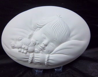 Sleeping baby insert ( D-1392) u paint - nice for a new born