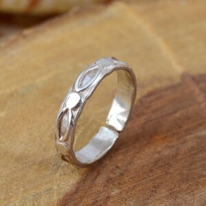 Sterling Silver Leaf Pattern Ring, Simple Band with Textured Detailing, Handmade Silver Ring for Minimalist Jewelry, Gift for Her