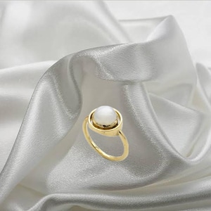 Brass Pearl Ring, Elegant 18K Gold Plated Ring with White Simulated Pearl, Classic Vintage Style Jewelry for Women, Bridal or Everyday Gift