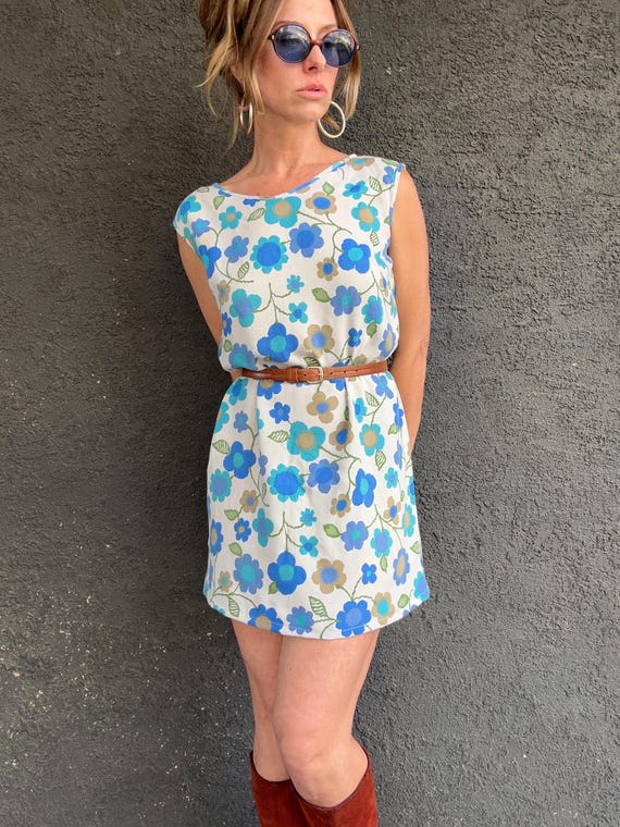 60’s flower power Daisy shift dress size Medium View 5