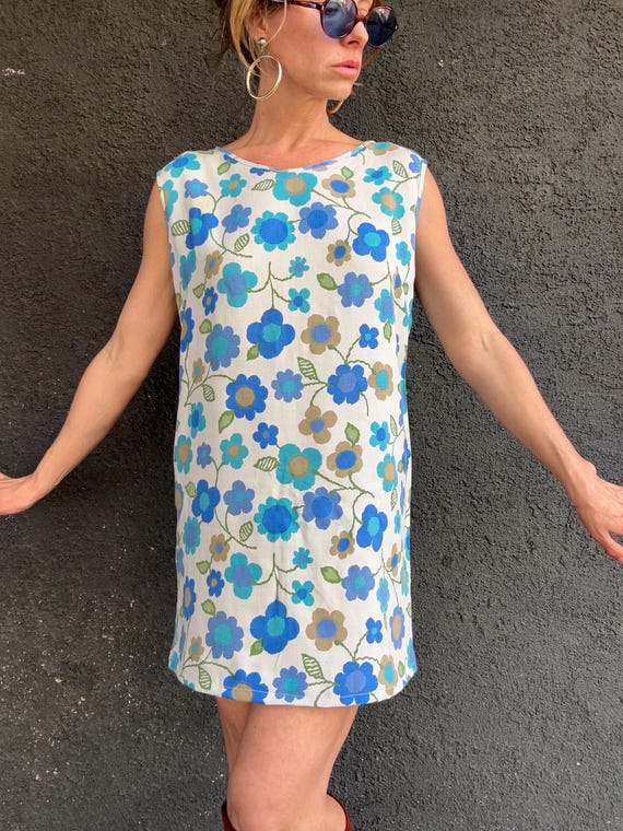 60’s flower power Daisy shift dress size Medium View 3