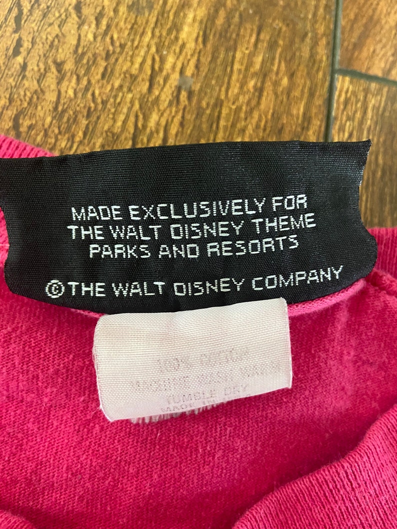 Walt Disney world single stitch crew neck