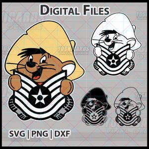 Pode incluir: Conjunto de arquivos digitais com um personagem de desenho animado usando um chapéu amarelo e segurando um distintivo preto e branco com uma estrela. Inclui o texto "DIGITAL FILES" e as abreviações de tipo de arquivo SVG, PNG e DXF.