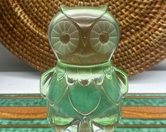 IKEA Art Event Glass Owl By Nathan Jurevicius Excellent Green Glass Paperweight Decorative