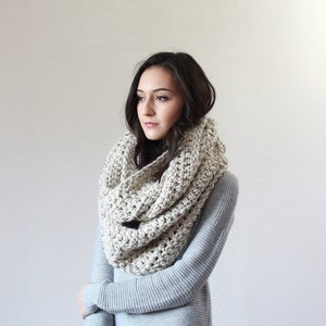 Crochet Scarf, Oversized Scarf, Chunky Infinity Scarf, Snood THE STRASBOURG image 3