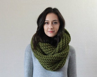 Infinity Scarf, Crochet Scarf, Cowl Scarf, Wool Scarf, Snood -- LE FLEUR