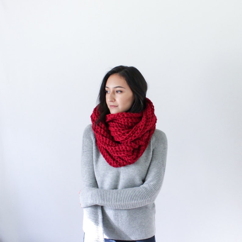 Infinity Scarf, Crochet Scarf, Cowl Scarf, Wool Scarf, Snood LE FLEUR image 8