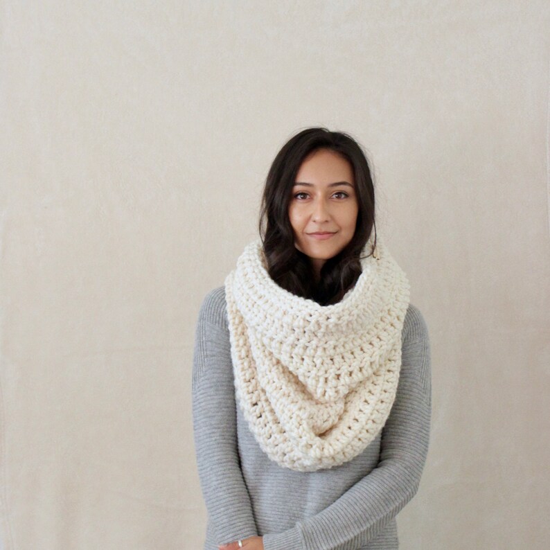 Crochet Scarf, Oversized Scarf, Chunky Infinity Scarf, Snood THE STRASBOURG image 8