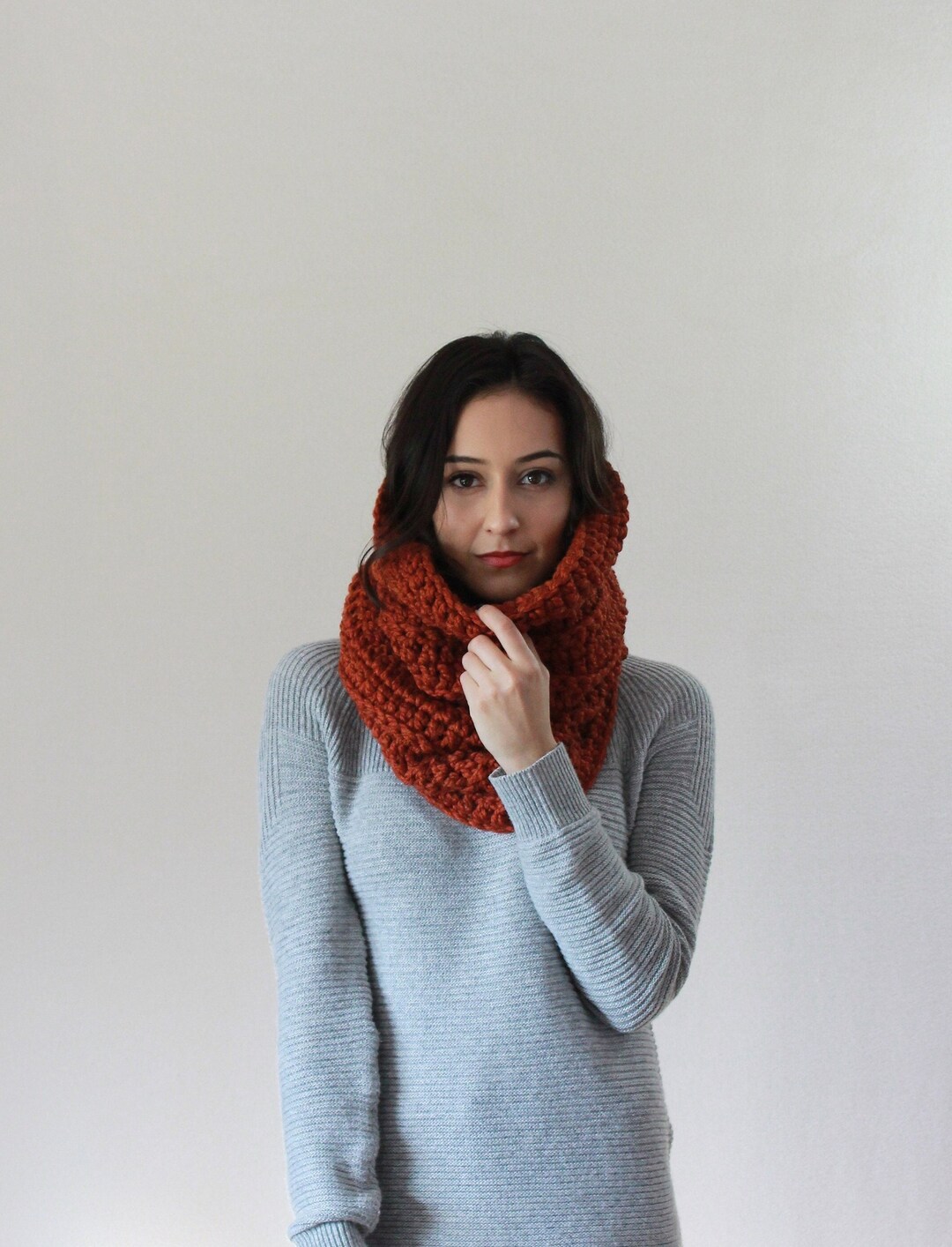 Chunky Knit Cowl, Infinity Knitted Scarves, Cowl Scarf, Chunky Infinity ...