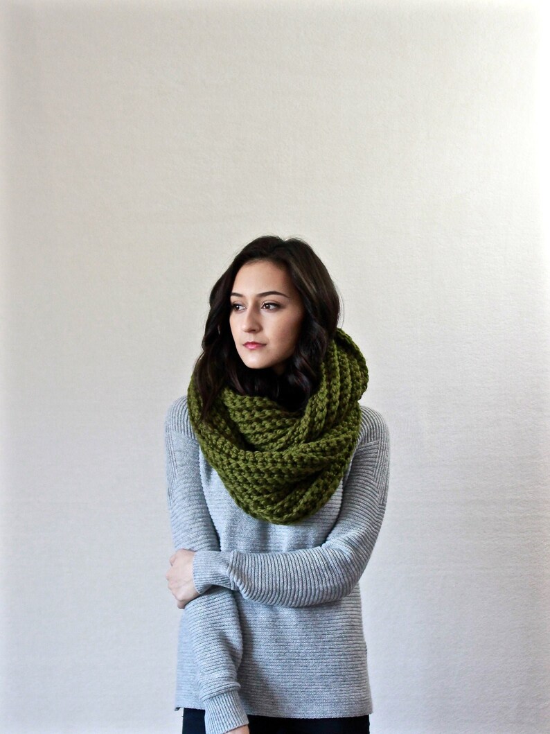 Infinity Scarf, Crochet Scarf, Cowl Scarf, Wool Scarf, Snood LE FLEUR image 2