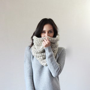 Hooded Cowl, Chunky Cowl Thermal Textured Scarf. THE CHARTRES Snood image 8
