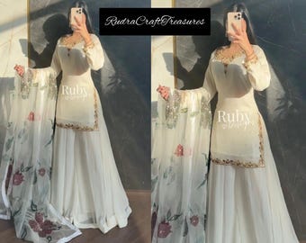 Elegante conjunto de traje pakistaní blanco de georgette con estampado de zorro / Kurta Sharara bordada con dupatta floral / Ropa étnica para bodas y Eid