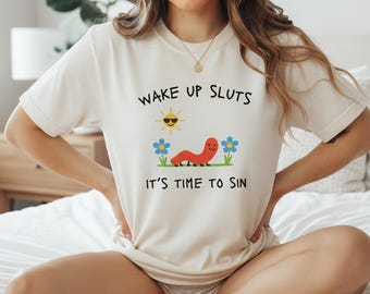 Comfort Colors® Wake Up Folks T-Shirt, Funny Animal Meme Shirt, Sarcastic Graphic Tee, Cursed Unhinged Humor Top, Viral Funny T-Shirt