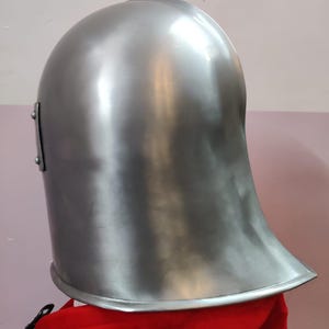Handgeschmiedeter Barbuta Helm: 15th Century Italienische Ritterrüstung (18G Stahl) Bild 15