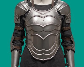 Set di armatura medievale da donna in acciaio fatto a mano, costume per LARP e cosplay.