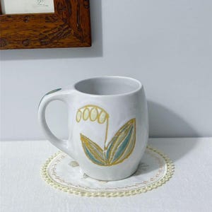 Handgefertigte Blumentasse, keramische Kaffeetasse, handgefertigte Blumentasse, einzigartige Teetasse, Geschenk für sie, künstlerische Tasse, bunte Kaffeetasse, Cottagecore Tasse