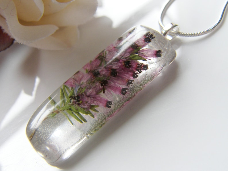 Heather Pendant, Gift for Her, Real Flower, Botanical Necklace, Nature Jewelry, Eco Friendly, Purple Scottish Heather, Gift for Her image 2