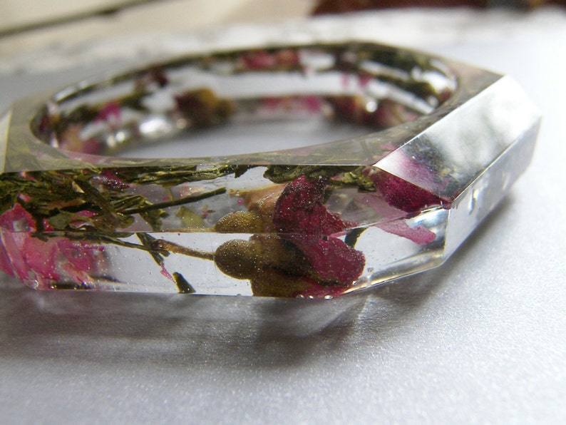 Tea and Roses Resin Botanical Bangle, Real Flower Jewelry, Eco Friendly, Pressed Flower Jewelry, Gift for Women image 4