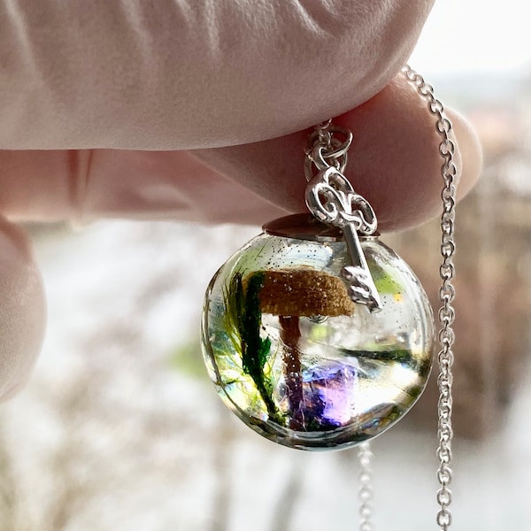 Real Mushroom Necklace, Cottagecore Jewellery, Gift for Nature Lover, Terrarium Necklace, Magical Jewellery, Moss Pendant