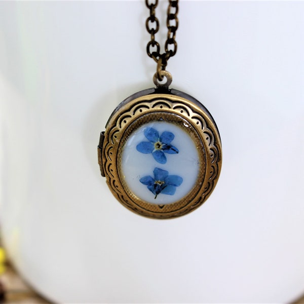 Vintage Brass Locket with Forget Me Nots, Real Flower Necklace, Forget Me Not Necklace, Gift for Her, Something Blue, Memorial Jewelry
