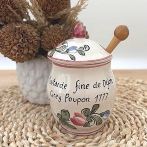 Poupon Gris 1777, bote para mostaza de cerámica pintado a mano • Bote para mostaza francés con tapa y cuchara de madera