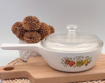 Corning Ware 500ml Vintage-Stielkasserolle mit Pyrex-Deckel, Gemüsedekor „Spice of Life“, weißer Topf