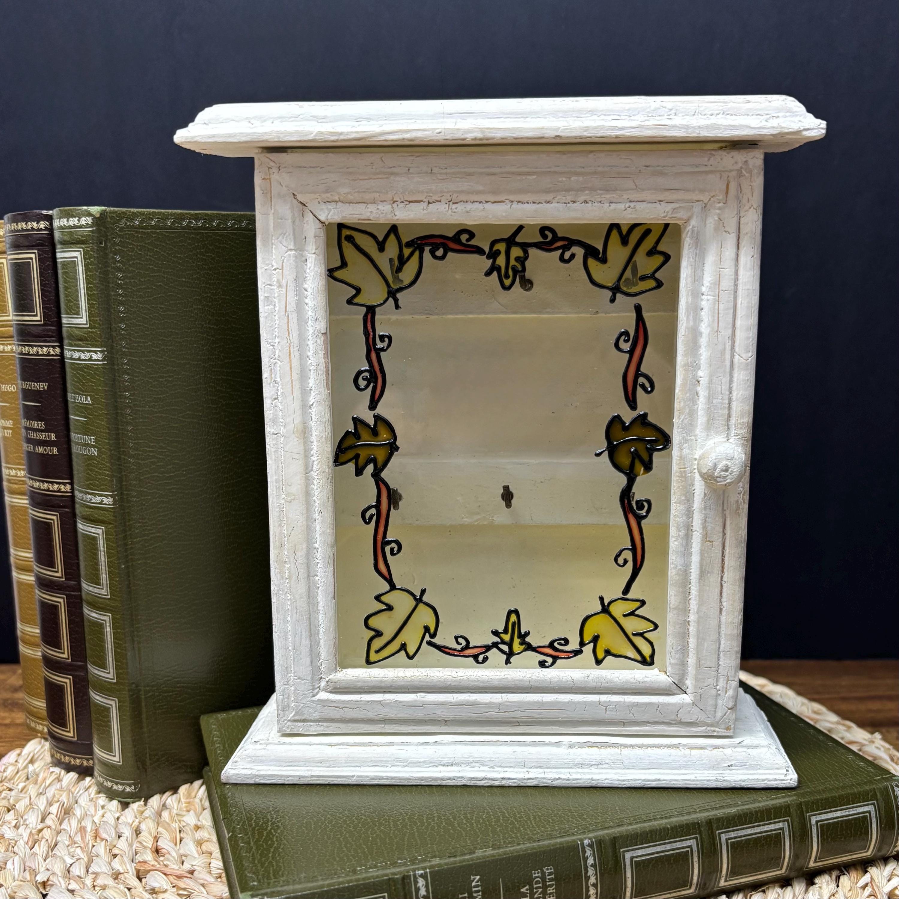 Lot De 2 Vitrines Anciennes En Verre Et Bois Pour Poupée – Présentoir De Collection