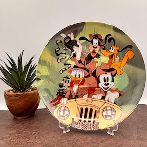 Plato decorativo Disney Safari Adventure con Mickey Mouse, el Pato Donald, Goofy y Pluto; decoración de pared.