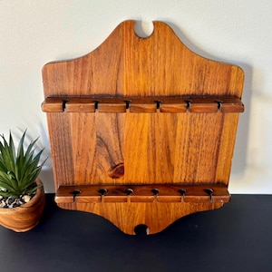 Wall-mounted display rack for 12 wooden spoons, Vermont Wood Specialties USA – rustic kitchen rack, vintage country decor