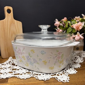 Travessa Corning Ware Pastel Bouquet de 5 litros com tampa – Travessa quadrada floral retrô em Pyroceram, EUA, década de 1980