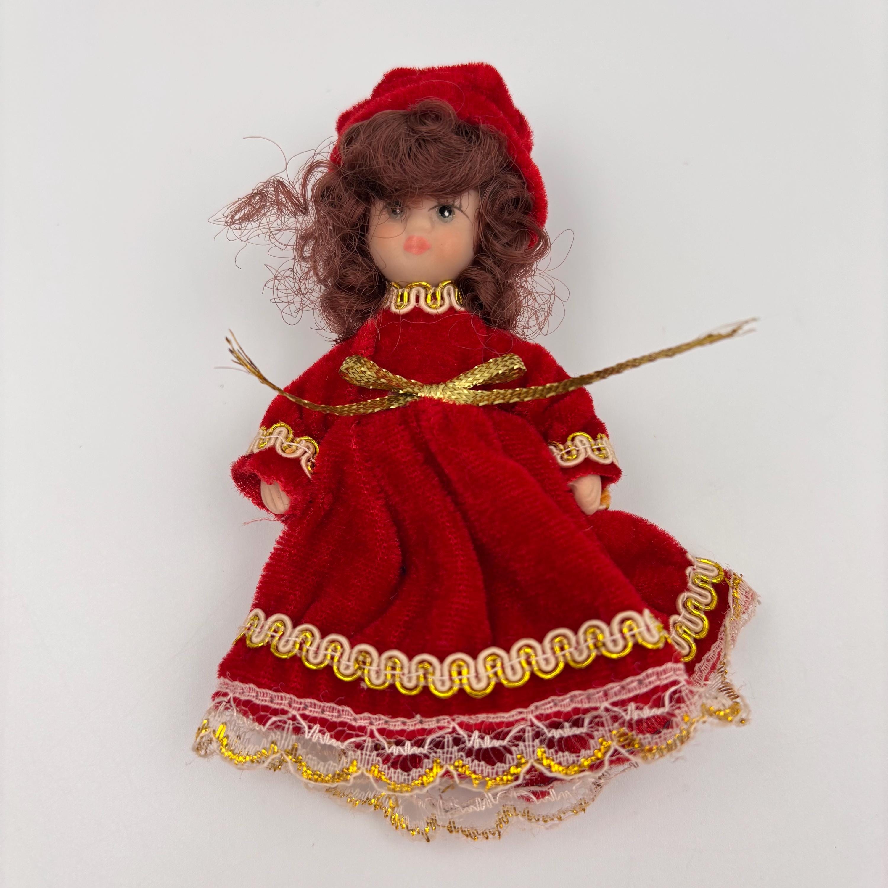 Set of 5 Miniature Articulated Porcelain Dolls, Vintage Dressed