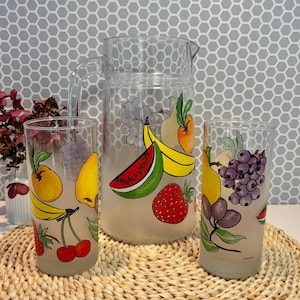 Verre de jus de fruits vintage - Canada
