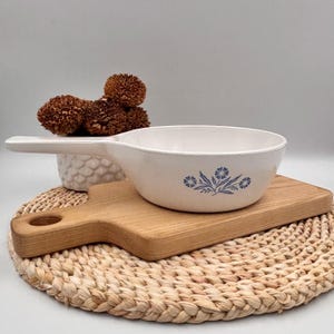 CorningWare Blue Cornflower P-81-B vintage, rondel Menuette o pojemności 1 kwarty, mały rondel z uchwytem, wyprodukowany w USA