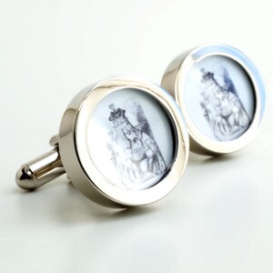 The King of Hearts Cufflinks from Alice in Wonderland for Romance, Weddings and Grooms image 2