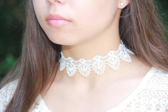 Femmes Vintage Collar Chaîne Collier Bronze Dentelle Sculpture Fleur Ras Du Cou Femmes Vintage Collar Chaîne Collier Bronze Dentelle Sculpture Fleur Ras Du Cou