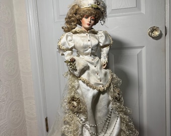 Franklin Porcelain Girl Doll- Heirloom Franklin doll