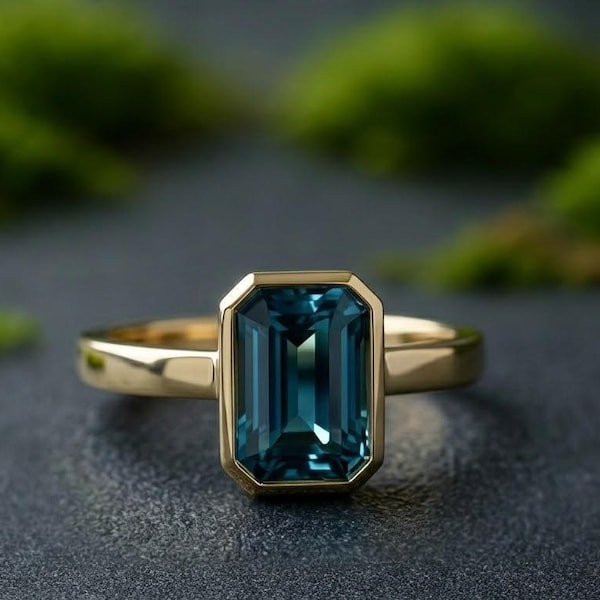 2ct Emerald Cut Color-Change Alexandrite Engagement Ring, Cluster Alexandrite Wedding Ring, Vintage Bridal Anniversary Gift for Women