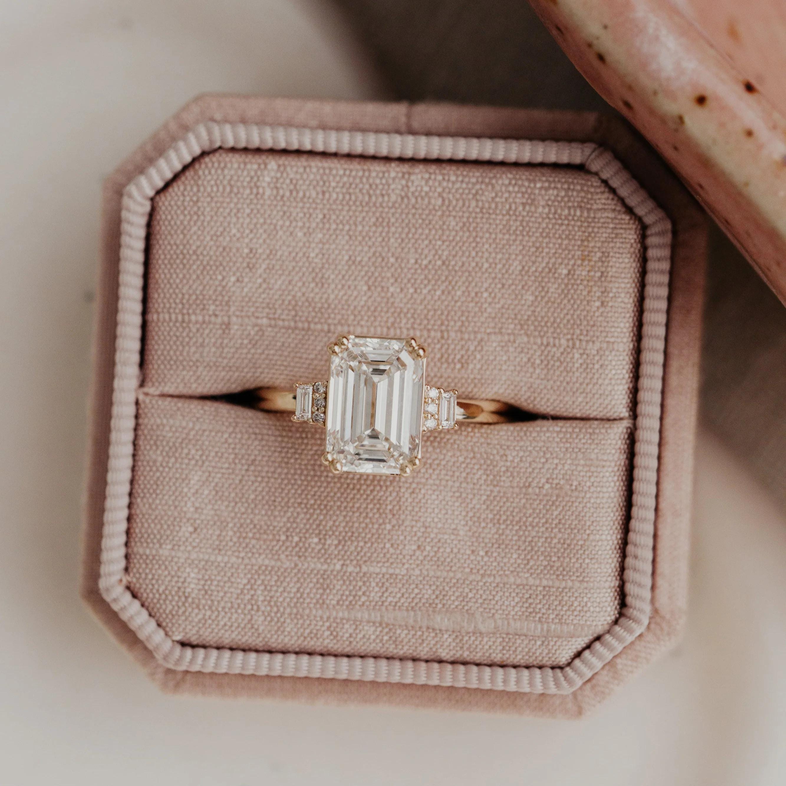 2.00 CT Emerald Moissanite Engagement Ring, 14K Solid Gold Wedding Ring, Baguette & Round Diamond Cluster Ring, Bridal Ring Gift For Women