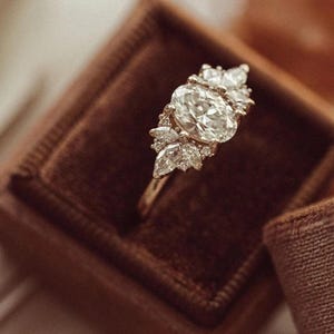 2.5Ct Oval Cut Moissanite Engagement Ring Vintage Marquise Cluster Ring, Brilliant Moissanite Ring, Gold Plated Bridal Promise Ring Gift