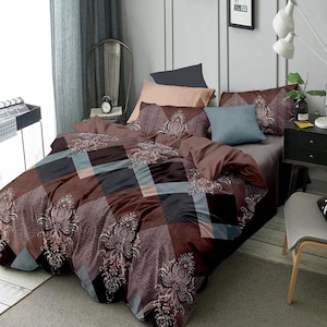 Floral Cotton Double Bedsheet Set: Glace Cotton, Includes Pillow Covers