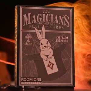 The Magician&#39;s Last Secret Playing Cards - Clubs Edition