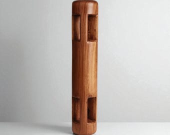 Ręcznie robiony drewniany sum tola