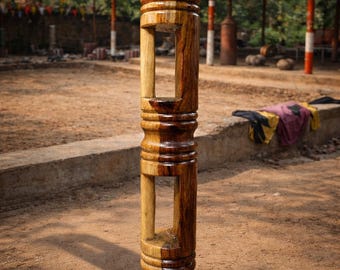 Ręcznie robiony drewniany sum tola