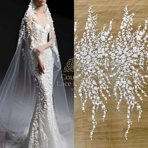 Jasnobrązowy tiul z trójwymiarowym haftem kwiatowym: miękki materiał na suknię ślubną