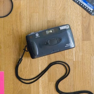 Minolta Riva Panorama – Compact 35mm Film Camera w/ Wide Format Mode
