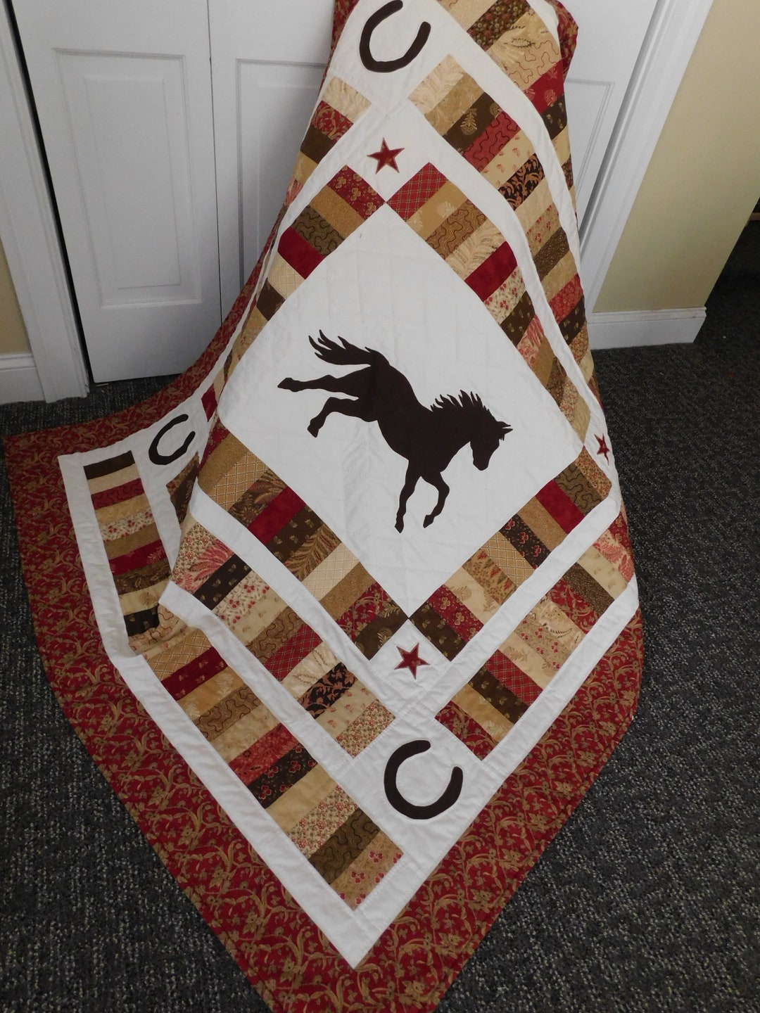 Running Free Horse Quilt, Horseshoe and Star, Appliquéd and Hand Quilted, 51 X 60 Etsy