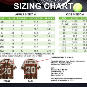 Puede incluir: Tabla de tallas para camisetas de adulto y ni&ntilde;o, con medidas en cent&iacute;metros. Incluye tallas de pecho, largo, hombro y manga para adultos, y pecho y largo para ni&ntilde;os. Ejemplos de dise&ntilde;o de camisetas con texto y n&uacute;meros personalizables.