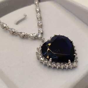 Heart of the ocean/Titanic 32Ct blue sapphire heart cut necklace in 925 sterling silver/titanic necklace/heart necklace/necklace for women
