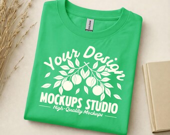 Iers groen Gildan 5000 platliggend gevouwen T-shirtmodel | G500-shirtmodel | Oversized overhemd platliggend T-shirt | Canvas, Photoshop